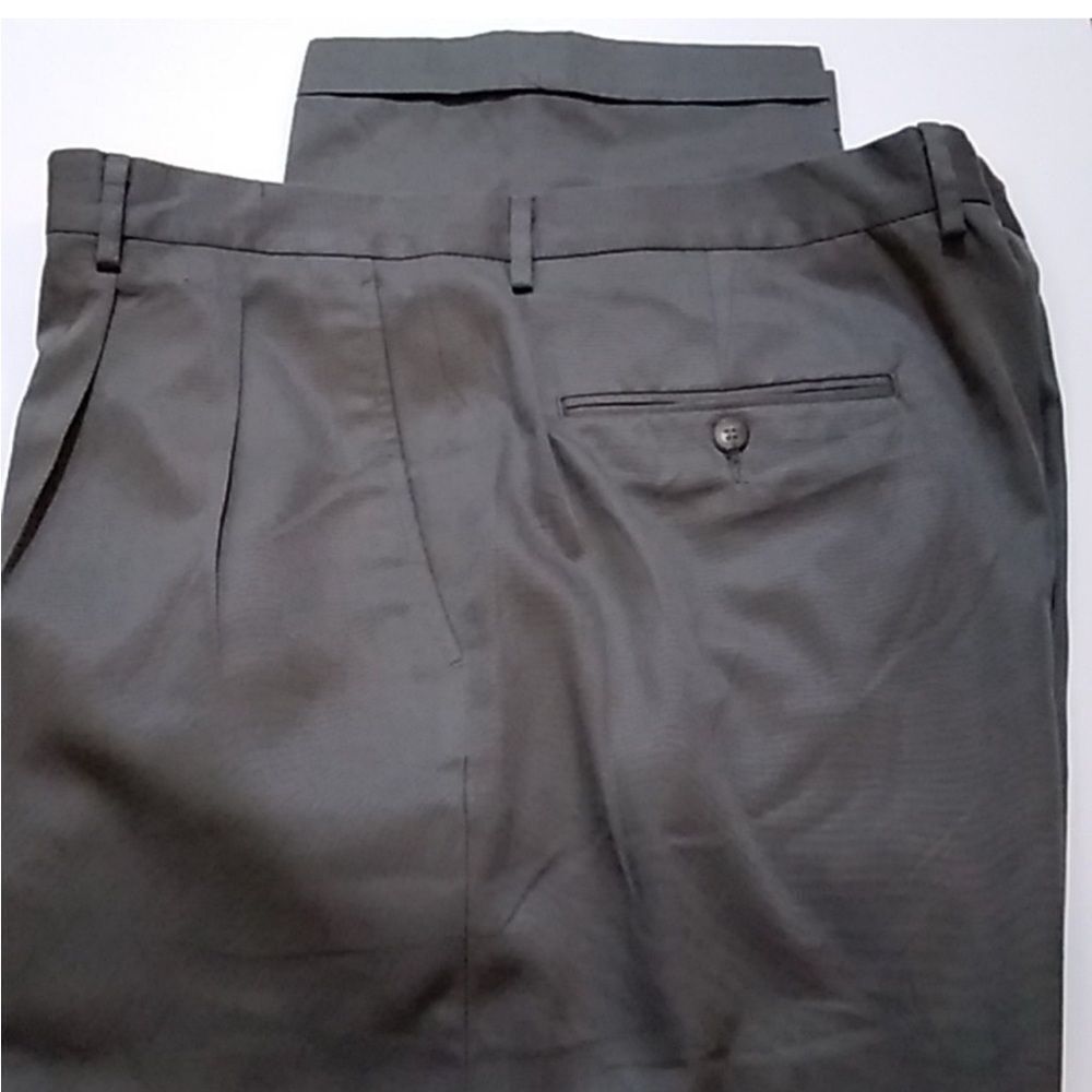 Claiborne Classic Gray Dress Pants Men’s Size 40/32